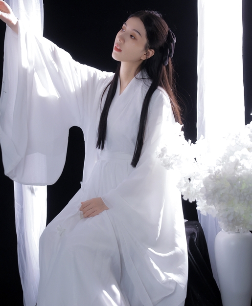 [YWW.ME] 2024.09.05 冷清溶溶月 美琪