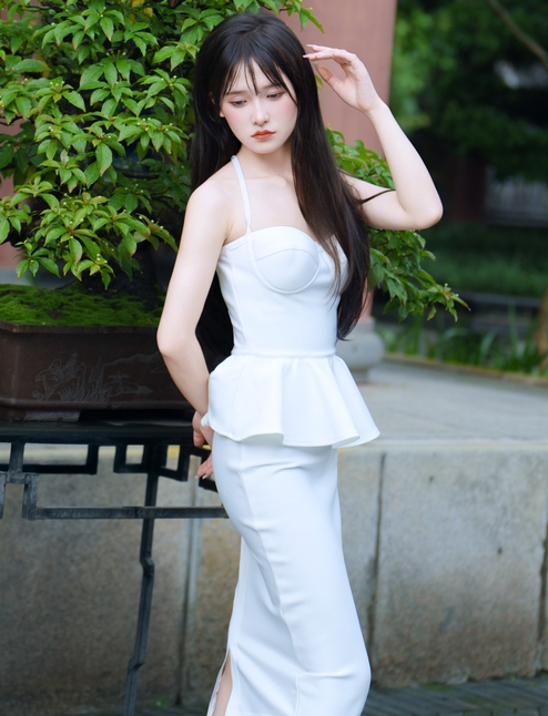 [YWW.ME] 2024.09.08 玫瑰诗 小小雨