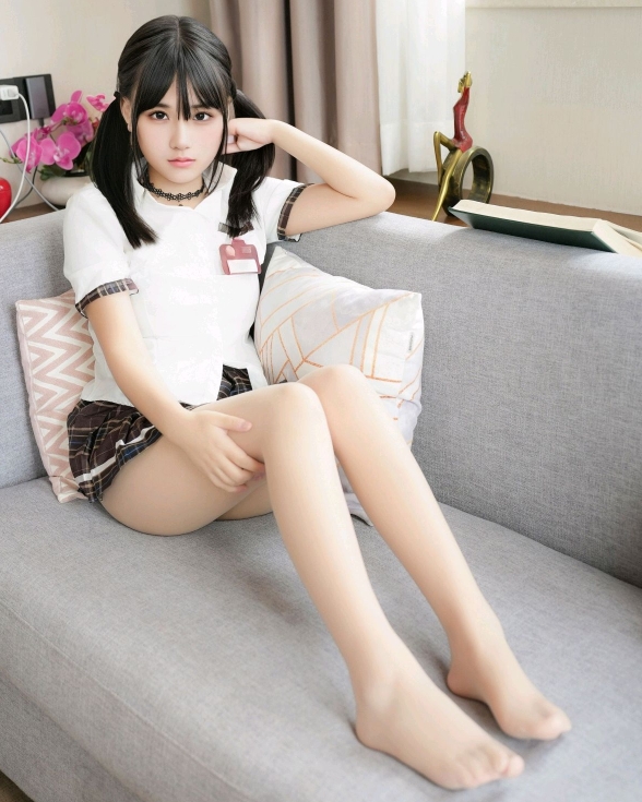[XiuRen秀人网] 2024.12.10 No.9573 姚若兮vay 美腿丝袜
