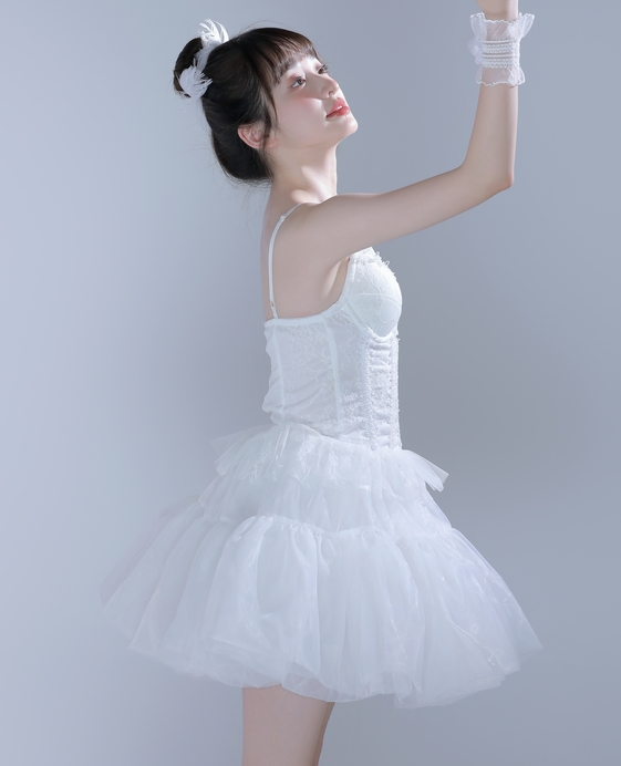 [YWW.ME] 2024.09.23 白天鹅 licaicain