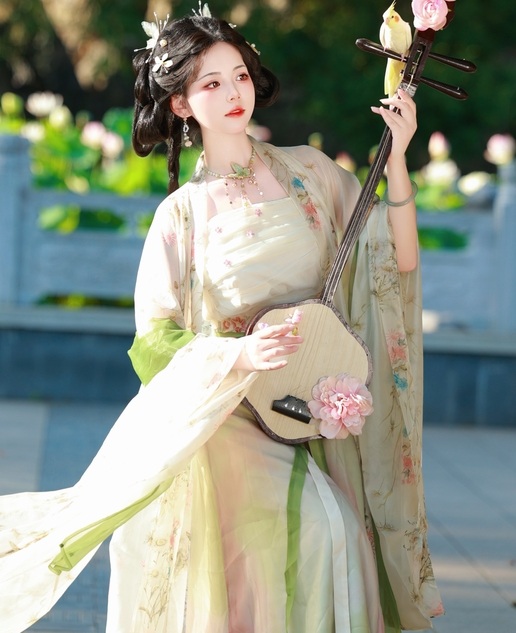 [YWW.ME] 2024.10.15 水云间 魚小鯉lili