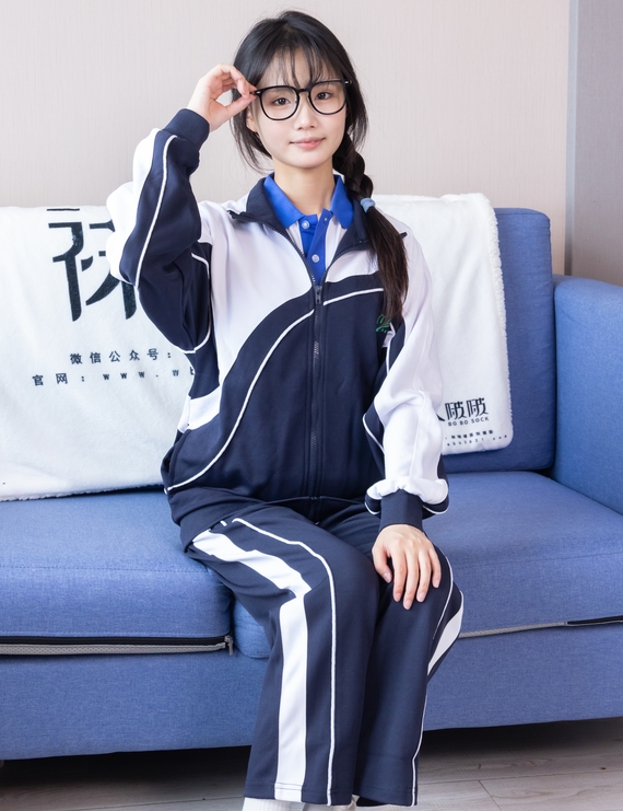 [BoBoSocks袜啵啵] NO.456 甜甜圈-运动鞋、白棉袜、裸足、校服（花絮版）