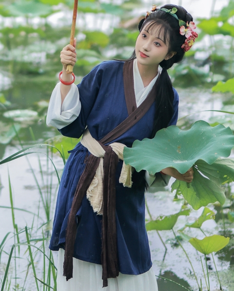 [YWW.ME] 2024.11.08 黛玉赏荷 君茹