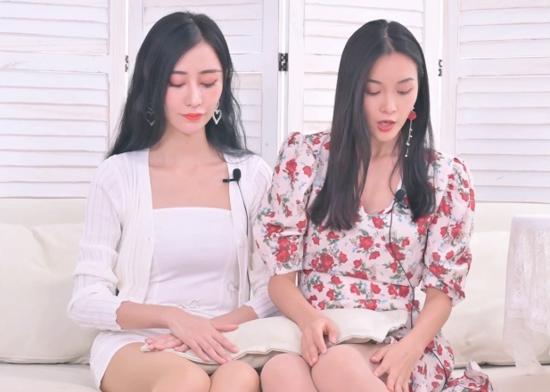[SSA丝社] 评测 NO.125 君君&雪儿 腿模双生花系列250元价位的Wolford对比Fogal开箱评测视频（下）