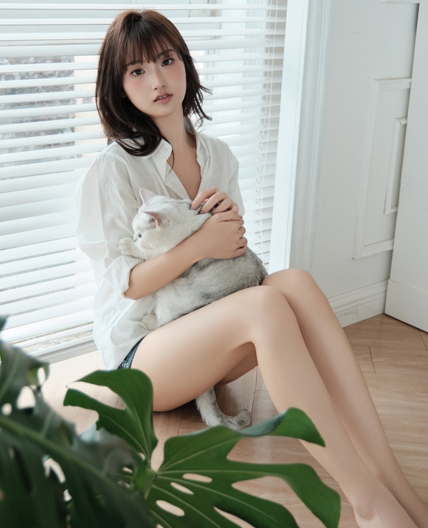 [YWW.ME] 2024.11.23 她和她的猫 陈年小九