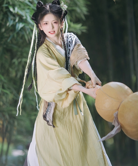 [YWW.ME] 2024.12.09 小师妹又凶又靓 赤嫣