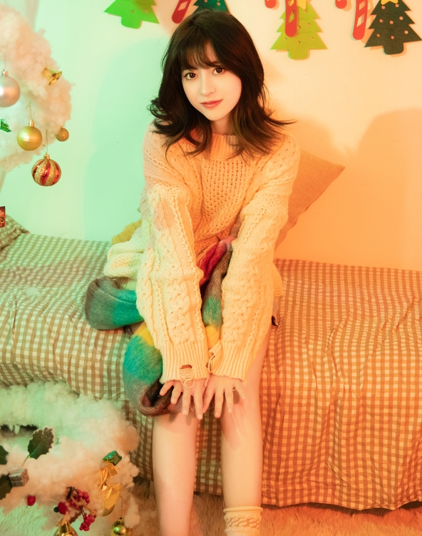 [YWW.ME] 2024.12.29 圣诞树 壹萱-