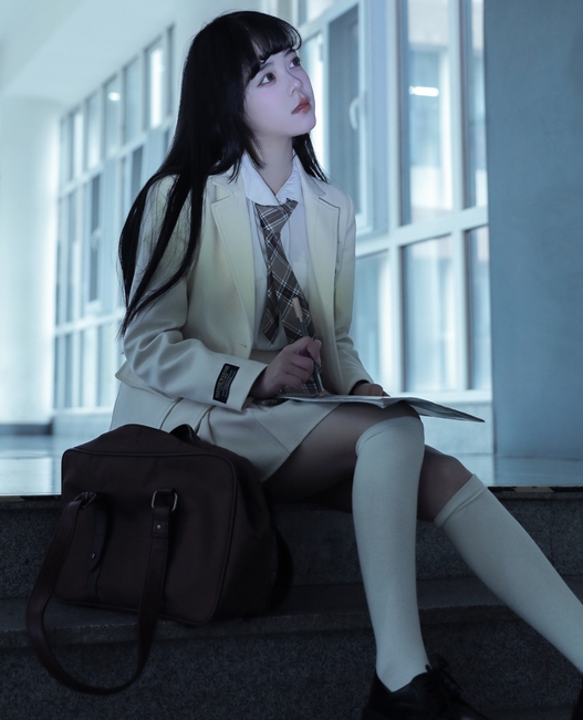[YWW.ME] 2025.01.04 楼梯间 姜见过