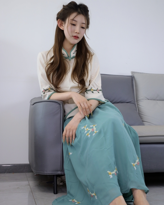 [绮梦摄影] 2025.03.11 NO.199 婷婷 珍藏无修无水印