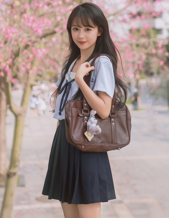 [YWW.ME] 2025.01.18 粉色的恋爱季 小鱼