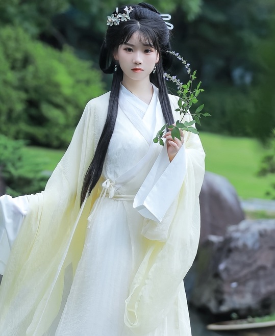[YWW.ME] 2025.01.20 关山渡 周周Ay