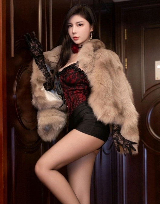 [XiuRen秀人网] 2025.04.09 No.10130 小蛮妖Yummy 魅惑黑丝