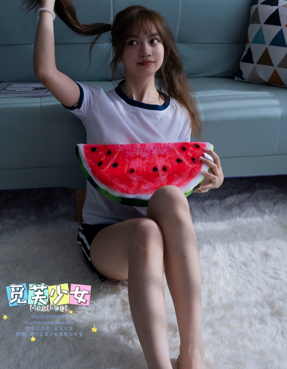 觅芙少女 NO.027 文文-下节课是我最爱的体育课