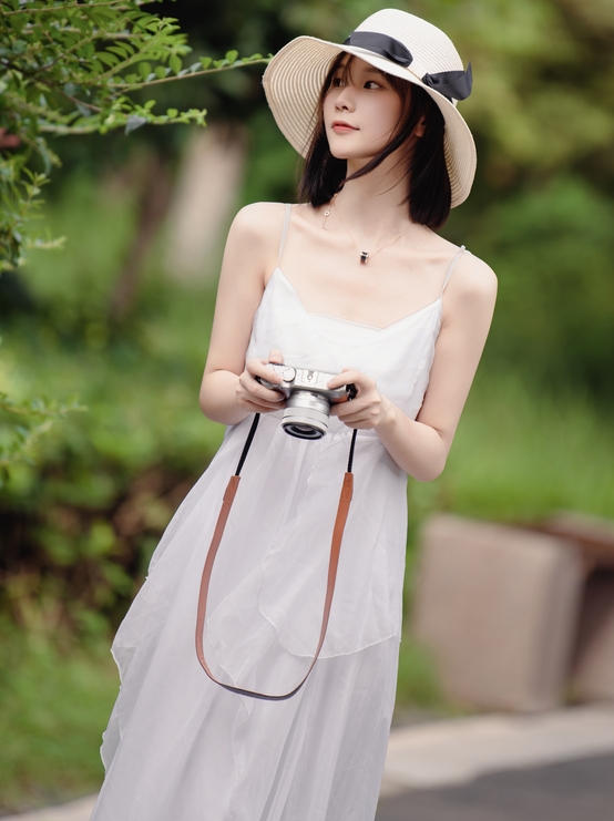 [YWW.ME] 2025.02.26 夏日笑颜如花 abbi