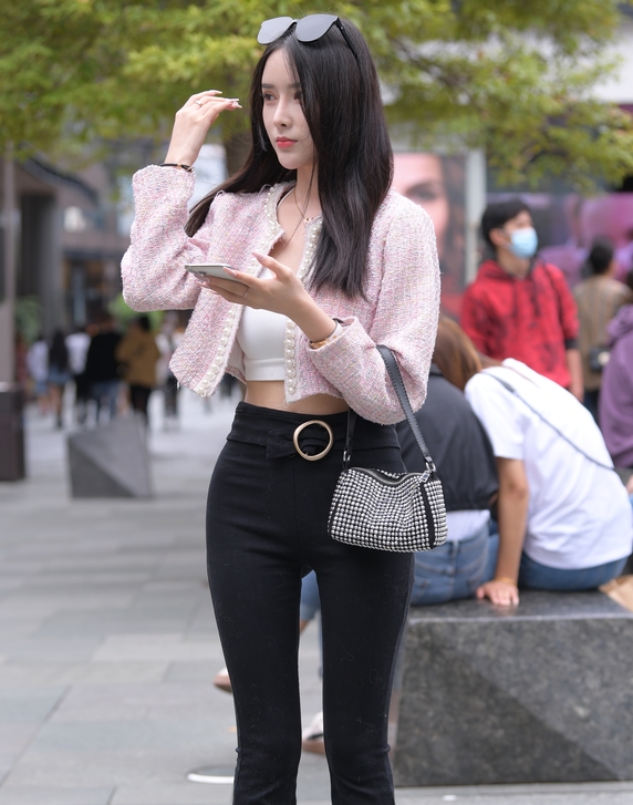 精选街拍 – 甜美优雅小香风