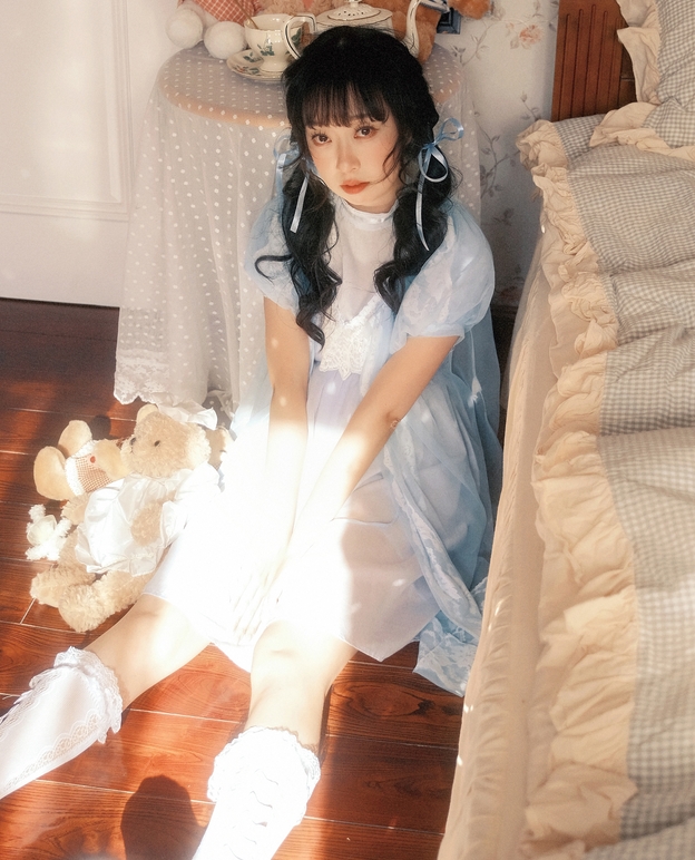 [YWW.ME] 2025.03.07 复古少女 玉米面