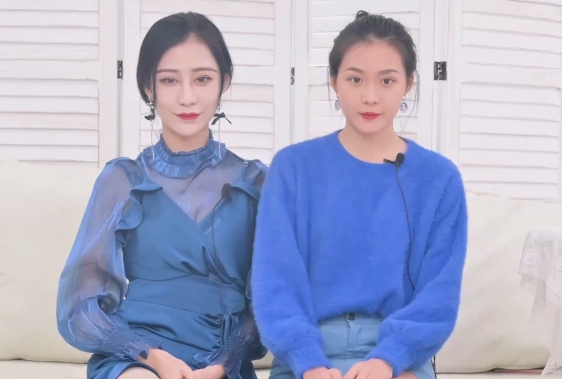 [SSA丝社] 评测 NO.146 君君&雪儿 双人开箱进口品牌莱卡面料对比天鹅绒面料丝袜评测（上）
