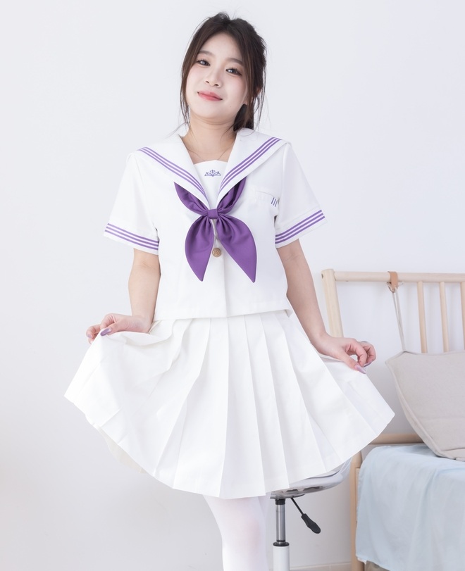 物恋传媒 NO.2317 闪闪-板鞋、厚白丝、jk制服