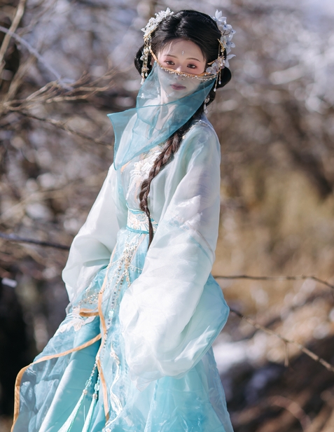 [YWW.ME] 2025.03.17 她从天山来 赤嫣在这里