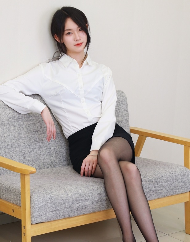 [绮梦摄影] 2025.05.25 NO.274 小艺 珍藏无修无水印