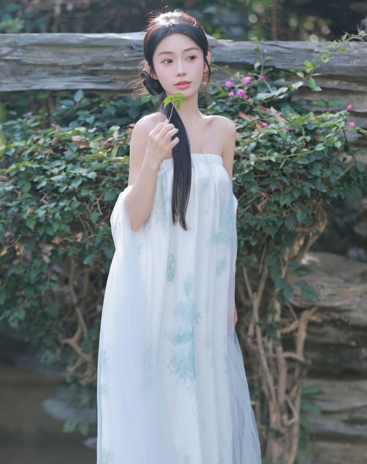 [YWW.ME] 2025.03.21 隰有荷华 一同