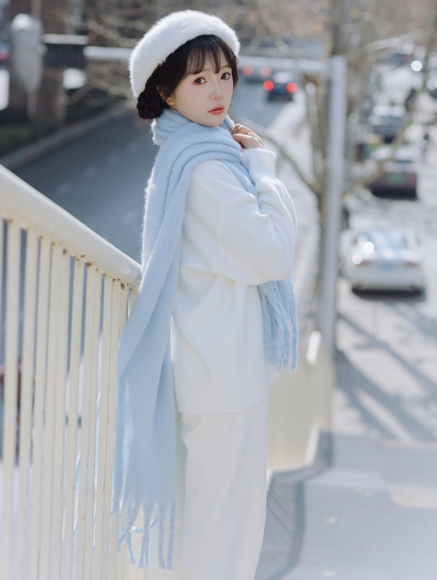 [YWW.ME] 2025.03.25 天桥上的蓝色冬季 鱼泡泡