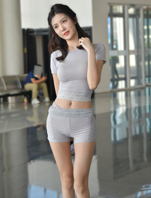 精选街拍 – 清秀靓丽居家服