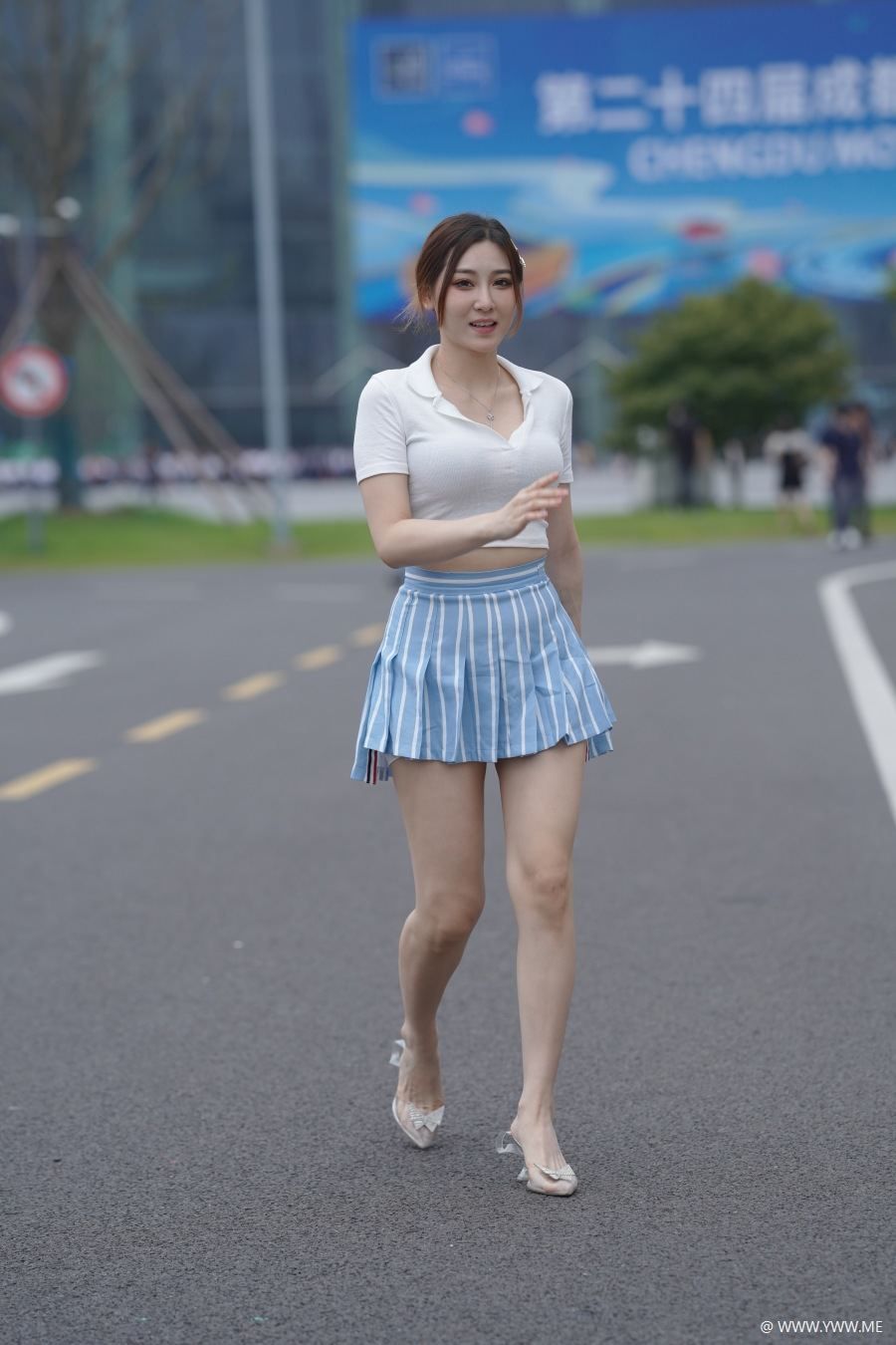 精选街拍 – 一颦一笑 目若秋水-HDMISS
