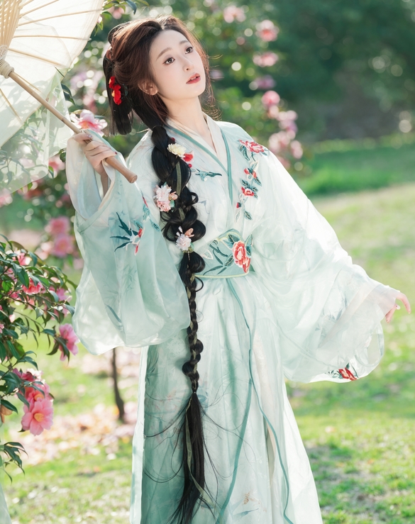 [YWW.ME] 2025.04.05 山茶花 小何