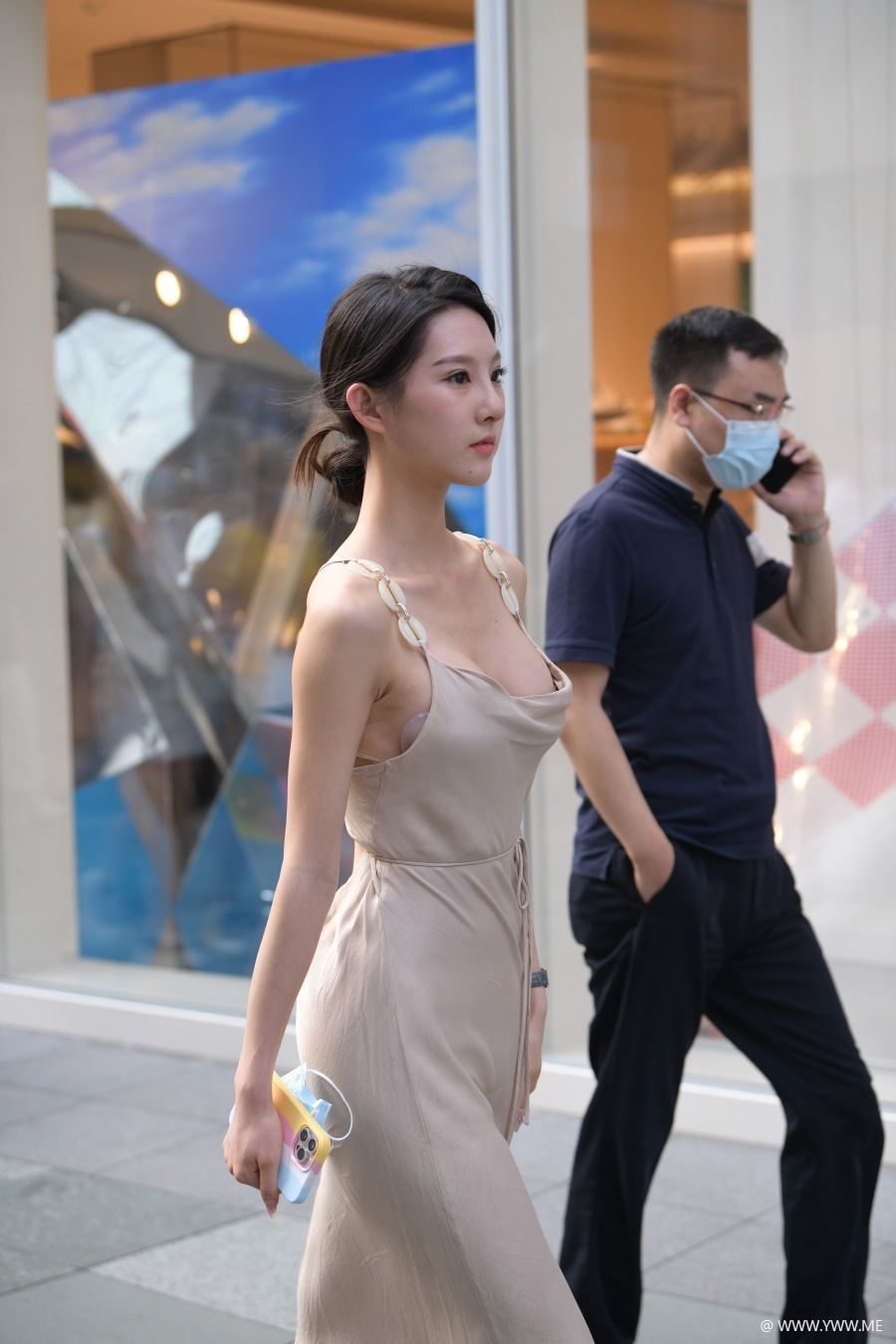 精选街拍 – 自信长裙礼服-HDMISS