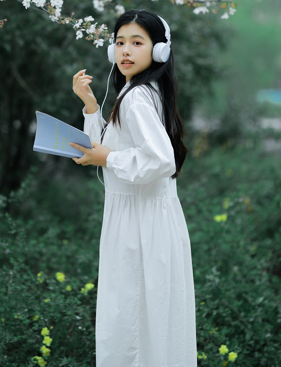 [YWW.ME] 2025.04.06 樱花少女 龙星儿