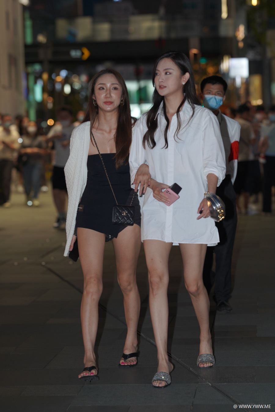 精选街拍 – 长衬衫消失装-HDMISS