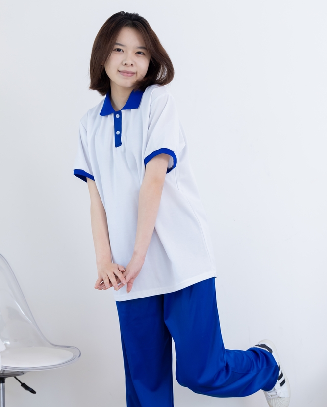 物恋传媒 NO.2364 小悦-校服、板鞋、白棉袜、裸足