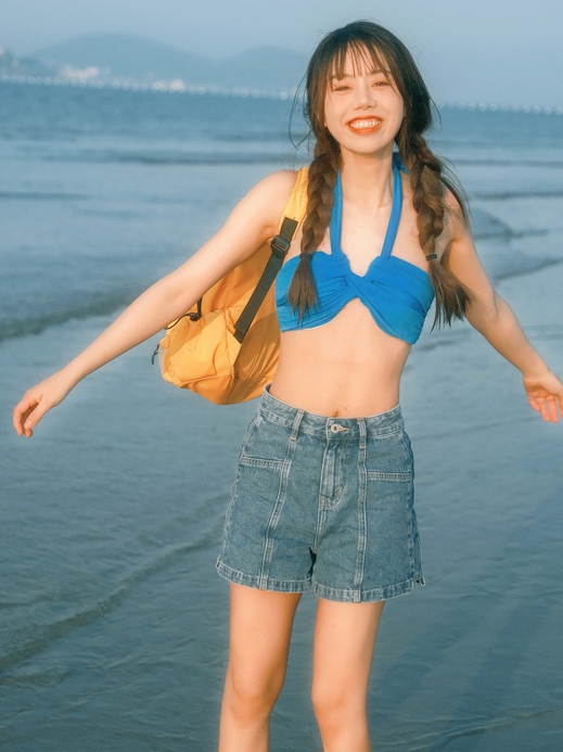 [YWW.ME] 2025.04.11 海边日记 祝勺子
