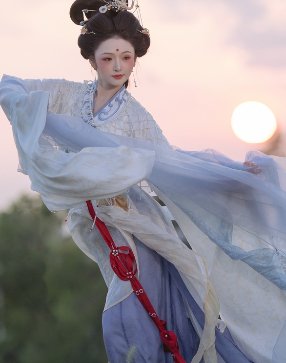 [YWW.ME] 2025.04.13 嫦娥奔月 赤嫣在这里