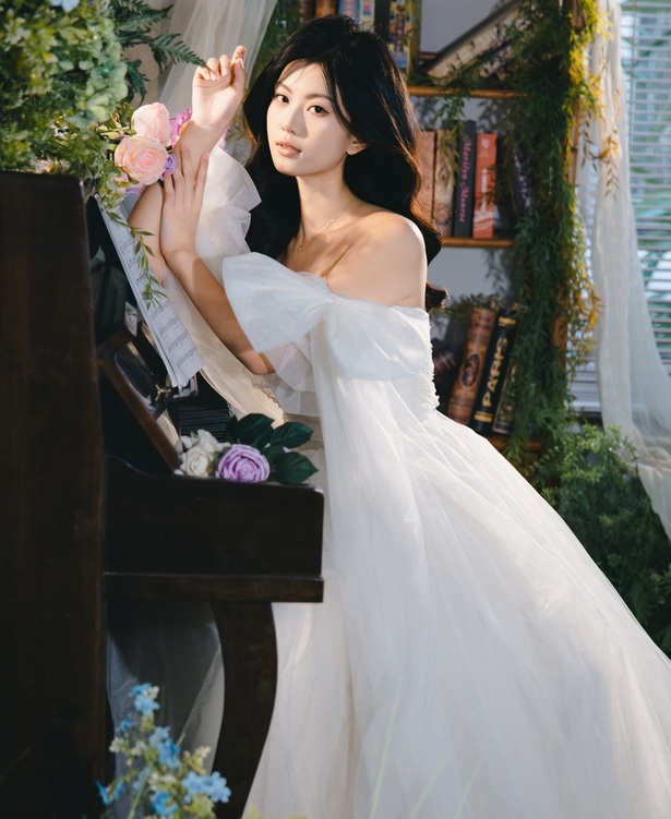 [YWW.ME] 2025.04.14 弹奏钢琴的少女 单单