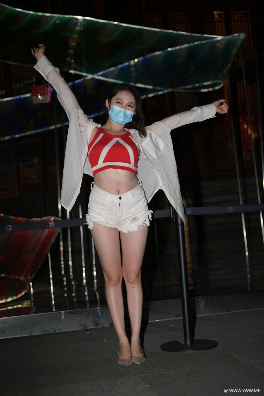精选街拍 – 白色系减龄气质-尤丝