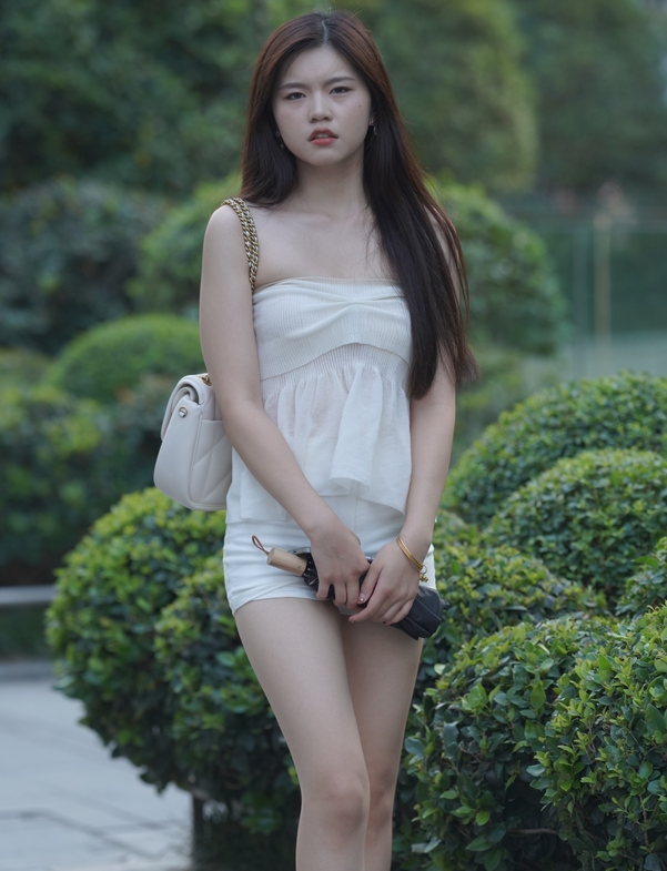 精选街拍 – 清秀优雅白色系