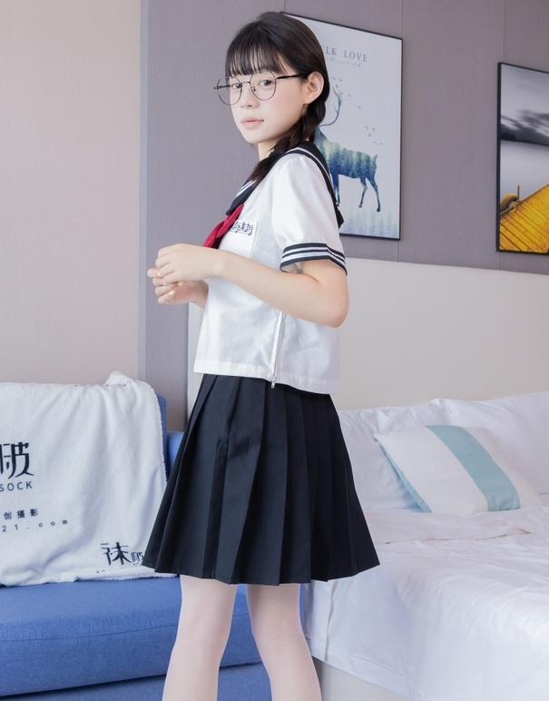 [BoBoSocks袜啵啵] NO.548 糯米-运动鞋、堆堆袜套、薄白丝、jk制服