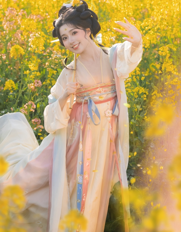 [YWW.ME] 2025.04.12 油菜花与少女 Yimi