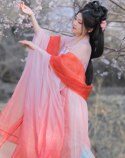 [YWW.ME] 2025.04.19 桃花夭夭 桂圆八宝粥