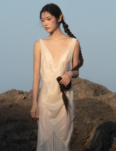 [YWW.ME] 2025.04.28 海的那边是什么 费里妮妮