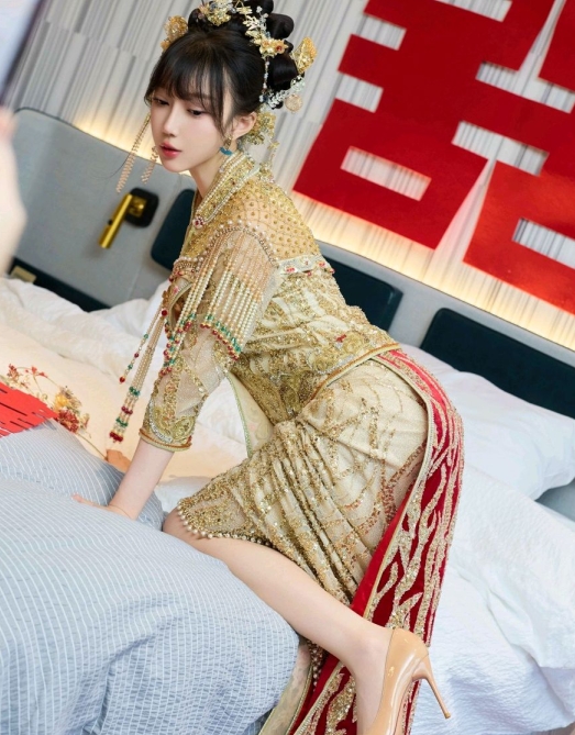 [XiuRen秀人网] 2025.07.21 No.10567 玥儿玥er 秀禾服饰