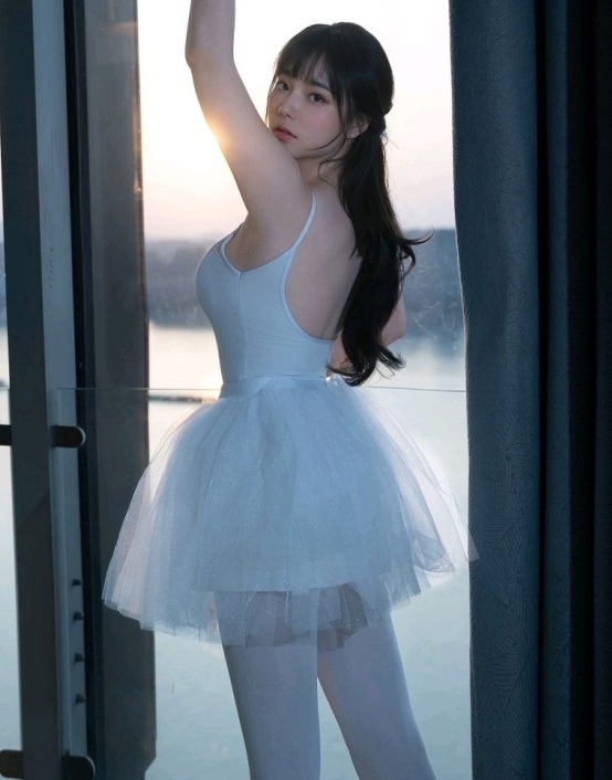 [XiuRen秀人网] 2025.07.23 No.10575 软情 白色芭蕾服