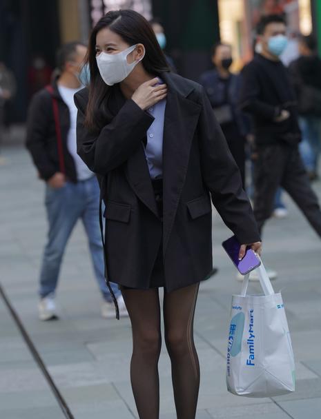 精选街拍 – 通勤风西装外套